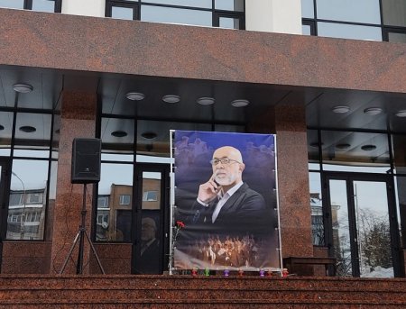 Черкасці вшанували пам’ять Сергія Проскурні  -  митця, що  відкрив світові театральну Україну